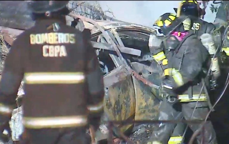 Cuatro locales resultaron quemados tras choque de auto en Puente Alto: Ocupantes se dieron a la fuga