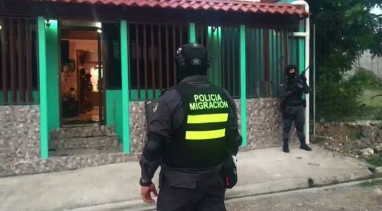 Narcotráfico: Policía detiene a 4 hombres por transportar 100 kilos de sustancias ilícitas en Costa Rica