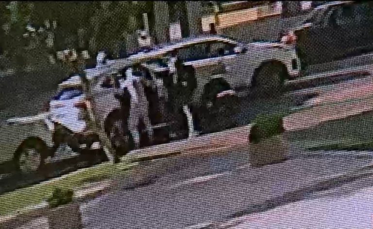 Violenta encerrona en Las Condes: Le robaron cerca de $30 millones a ciudadano chino a plena luz día