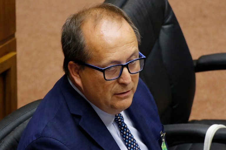 La tercera fue la vencida: Senado aprobó designación de Ángel Valencia como Fiscal Nacional