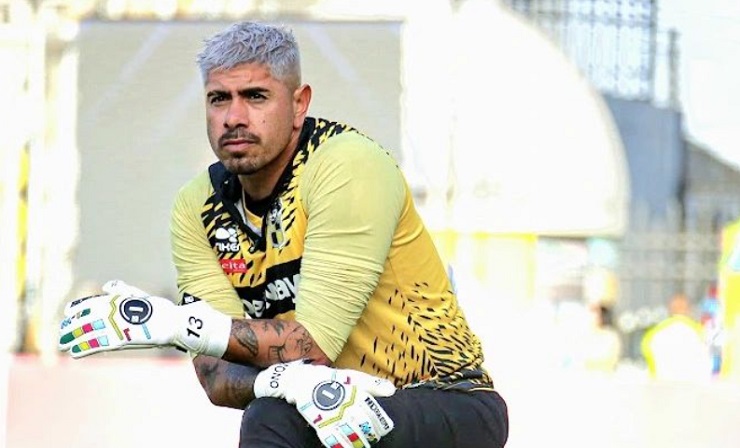 Mono Sánchez se candidatea en serio para adueñarse del arco de La Roja: 