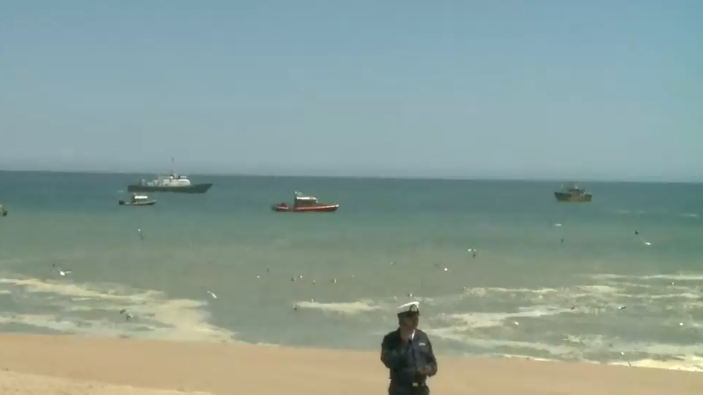 Con drones y equipo de buceo: Continúa la búsqueda de padre e hijos arrastrados por el mar en playa del Biobío