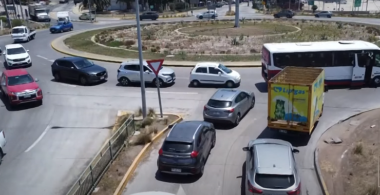 Miles de millones que provocaron más tacos: La indignación en Concón por rotonda que no sirve
