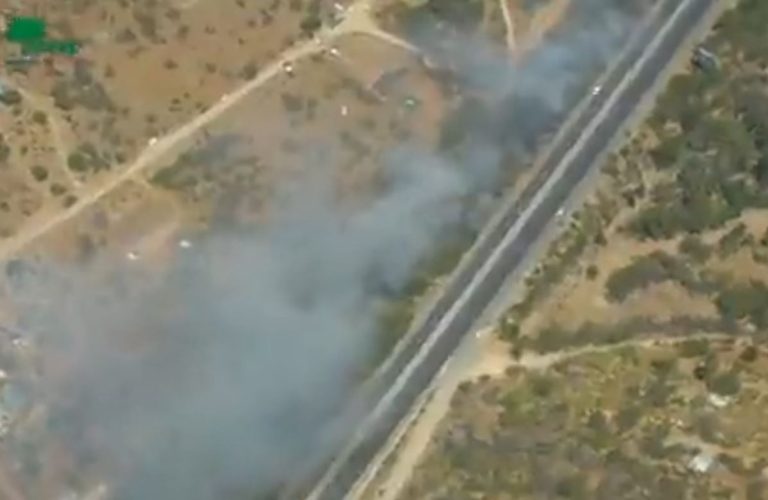 Alerta roja por incendio forestal en Curacaví: Humo disminuye visibilidad en la Ruta 68