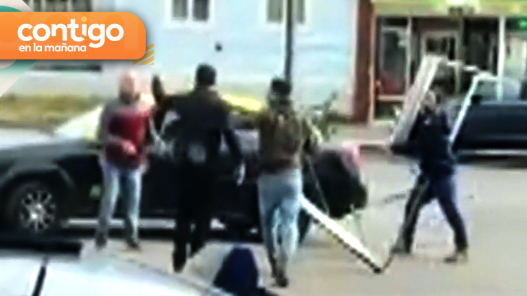 Registran brutal pelea con barreras de seguridad en bencinera de Punta Arenas