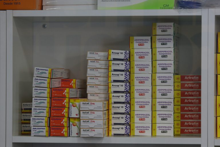 Hasta un 90%: Estos son los 10 medicamentos con mayor descuento para beneficiarios de Fonasa
