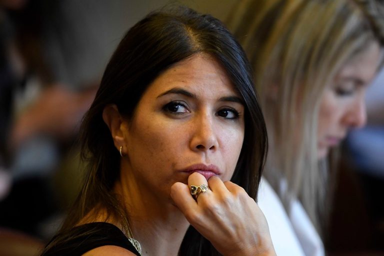 Martorell y críticas por integrar comité de expertos: 