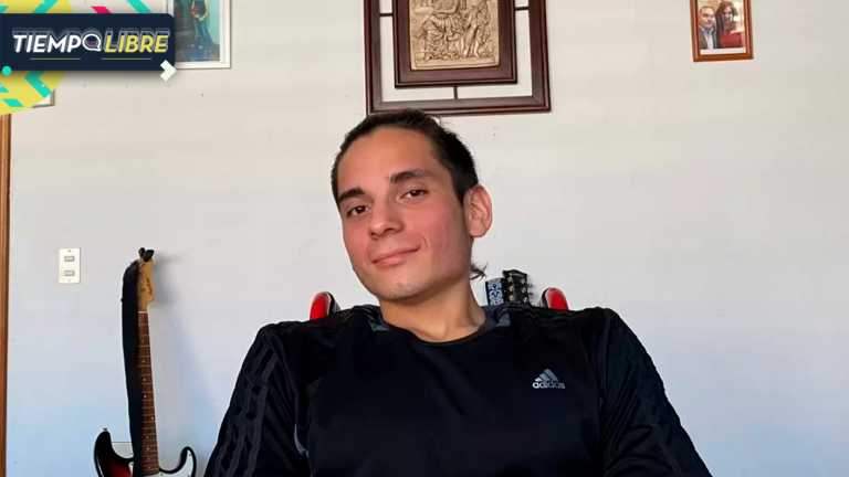 Joven con “síndrome de niño acordeón” obtuvo puntaje nacional en PAES de Matemática y estudiará Medicina