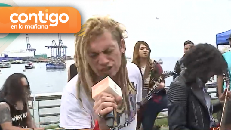 ¡Locura total! Whisky Blood hizo bailar a todos en el puerto de San Antonio