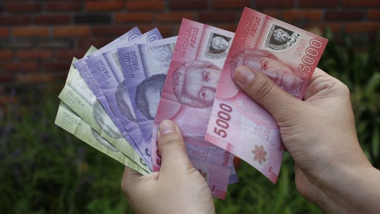 Ex Bono Marzo: ¿Quiénes reciben el Aporte Familiar Permanente 2023?