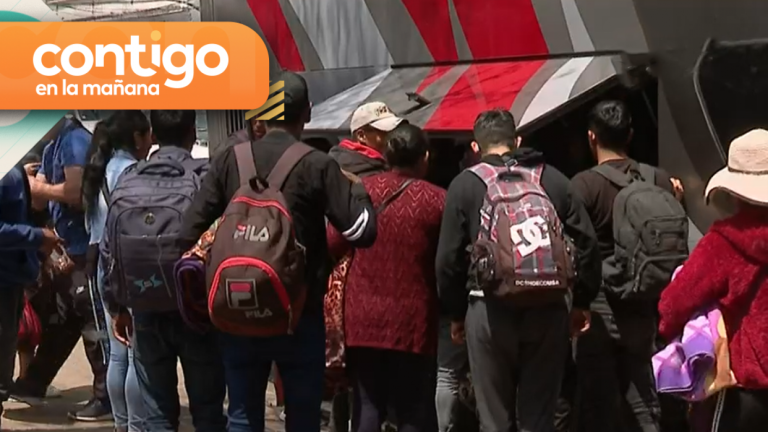 Bus pirata venía con 44 migrantes irregulares: Acusan que PDI no llegó a fiscalizar