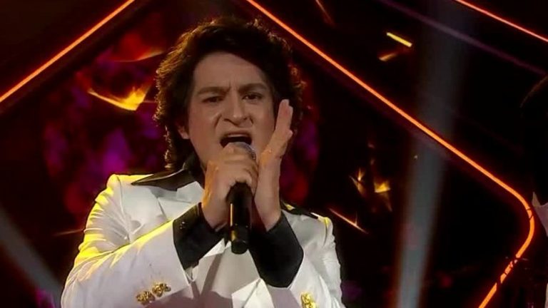 Imitadores deslumbraron con homenaje a Camilo Sesto