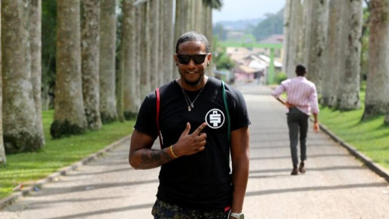 “Le dispararon varias veces”: El desgarrador testimonio del padre de turista asesinado en Santiago Centro