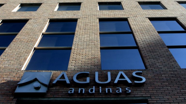 Aguas Andinas inicia recuperación de reservas tras turbiedades en caudales que abastecen la capital