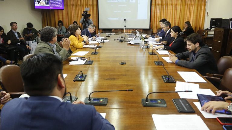 Crece debate por Reforma Previsional: Comisión Constitucional rechazó proyecto de autopréstamo de las AFP
