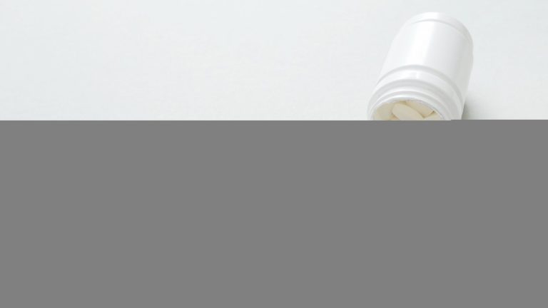 Gratuitas y sin seguro médico: Nueva York ofrecerá píldoras abortivas para todo el país