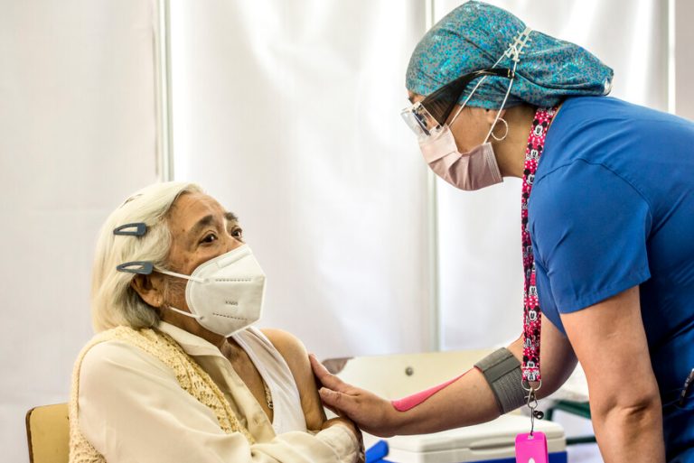 ¿Por qué los contagiados de COVID-19 podrían sufrir un 