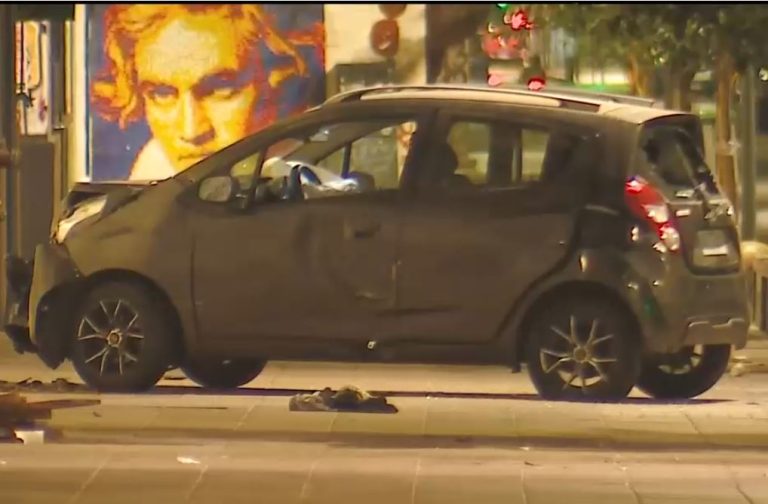 Un muerto y 3 heridos tras balacera: Pidieron un auto, los interceptaron y les dispararon cerca de Metro Bellas Artes