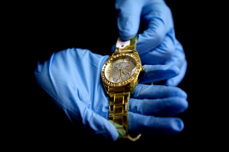 Tras Caso Relojes: ¿Cómo acreditar la propiedad de especies de valor que fueron regaladas o heredadas?