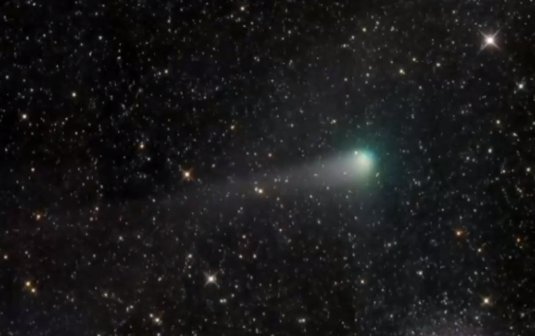 Ya se puede observar: Cuándo, cómo y a qué hora ver el paso del cometa verde en Chile