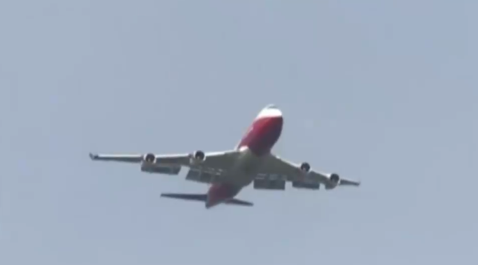 Transporta 36 toneladas de agua: Aeronave Ten Tanker llegará este lunes para combatir incendios forestales