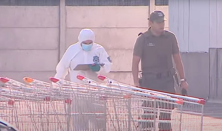 Carabinero frustró a balazos asalto en supermercado de Macul: Delincuentes llegaron en auto sin patente