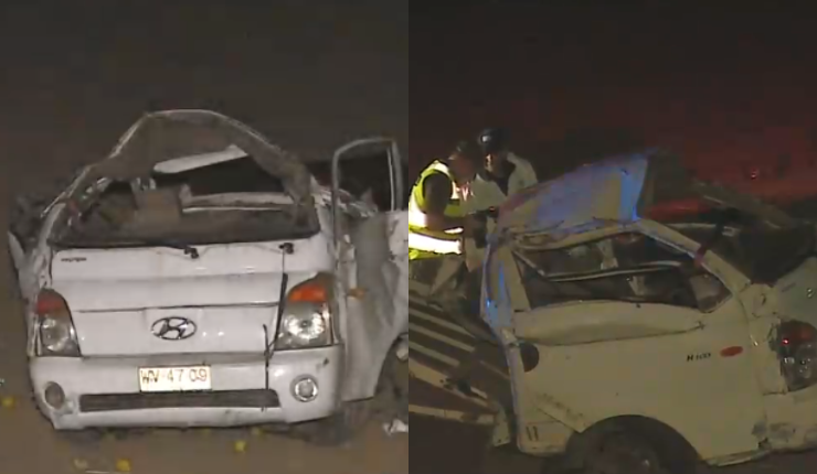 Choque terminó con dos muertos tras volcamiento de camión que transportaba limones en Melipilla