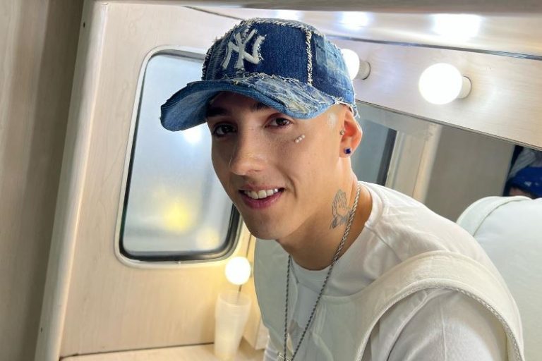 Pailita preocupa a sus fans con foto desde camilla de hospital tras su paso por Viña