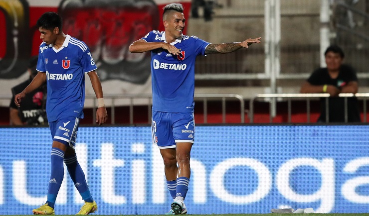Este año va en serio: La U derrota con categoría Curicó y se mete de lleno en la parte alta de la tabla