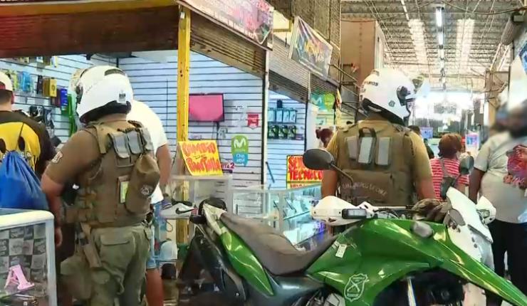 Gran operativo policial en barrio Franklin: Se incautaron drogas, alcohol y concretaron órdenes de detención