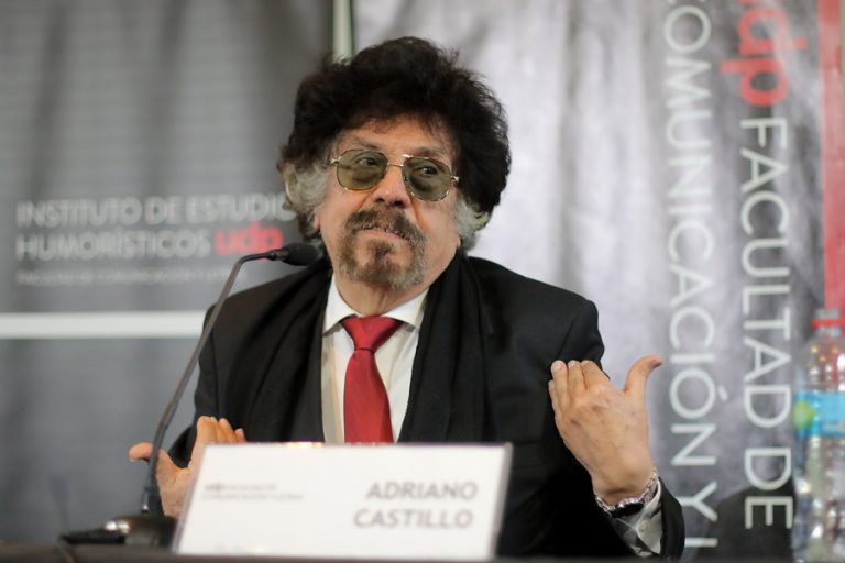 Sin bigote y con lentes ópticos: Adriano Castillo revela revela inédita foto de hace más de 50 años