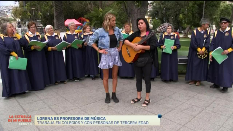 La Estrella De Mi Pueblo: Emilia Daiber bailó y cantó con Lorena Huenchuñir