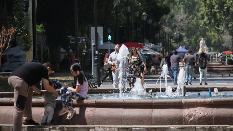 Código Rojo en la RM por altas temperaturas: ¿Qué significa esta medida y cuáles son las recomendaciones?
