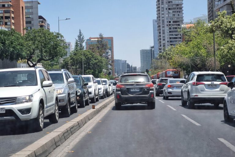 En Américo Vespucio Norte está el más crítico: Los 30 puntos de congestión a evitar en la RM