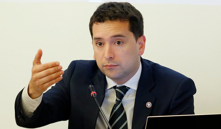 Diputado republicano organizó taller de tiro para mujeres: 