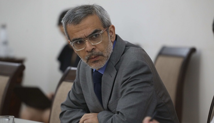 Nueva polémica por indultos: Gobierno solicitó al TC no entregar expedientes de personas beneficiadas