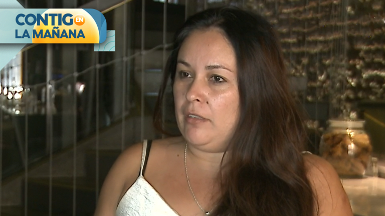 “Apuñalaban a cualquiera que salía del edificio”: Dueña de hostal denuncia que fue amenazada con granadas