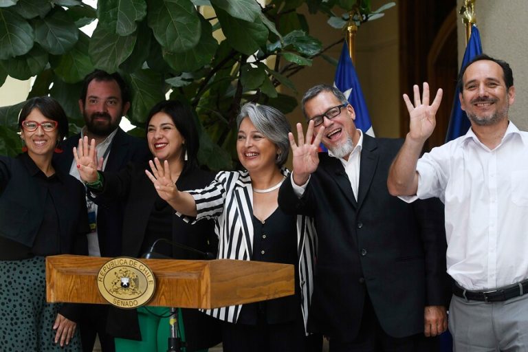 ¿Cuándo se discutirá en el Senado? Avanzan las 40 horas tras votación unánime en Comisión de Hacienda