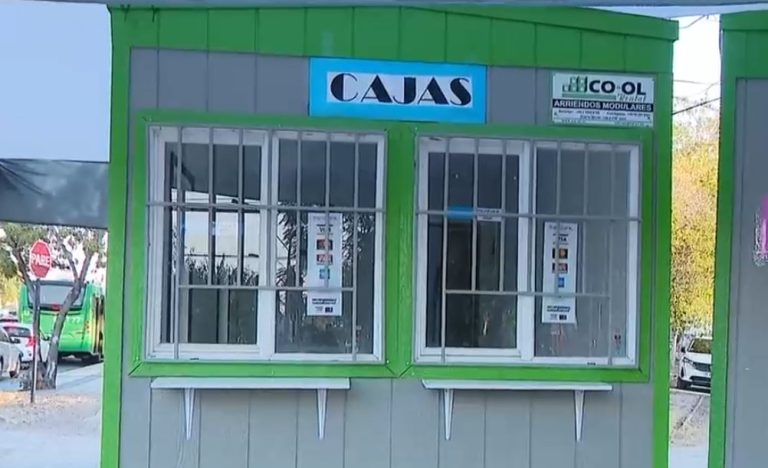 Violento asalto en San Ramón: Delincuentes armados robaron $3 millones de módulo de Permiso de Circulación