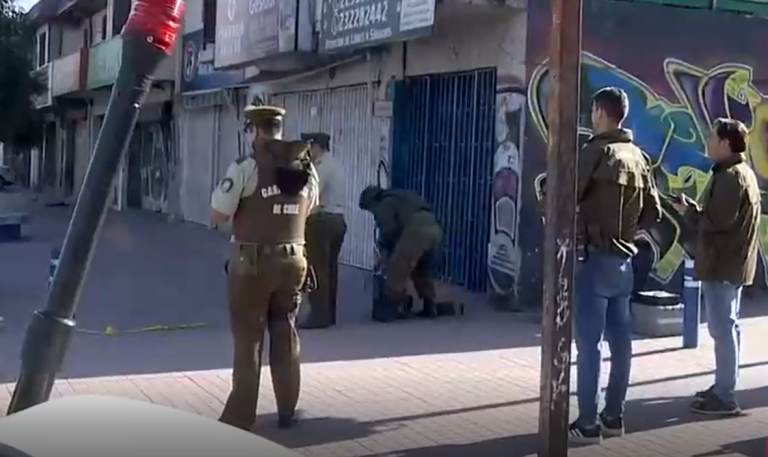 Carabineros frustró robo en banco de La Pintana: Hay un detenido y analizan presunto artefacto explosivo