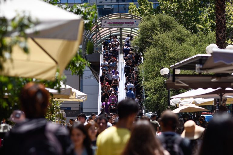 40 horas laborales: Trabajadores insisten en cierre anticipado del comercio a las 19 horas