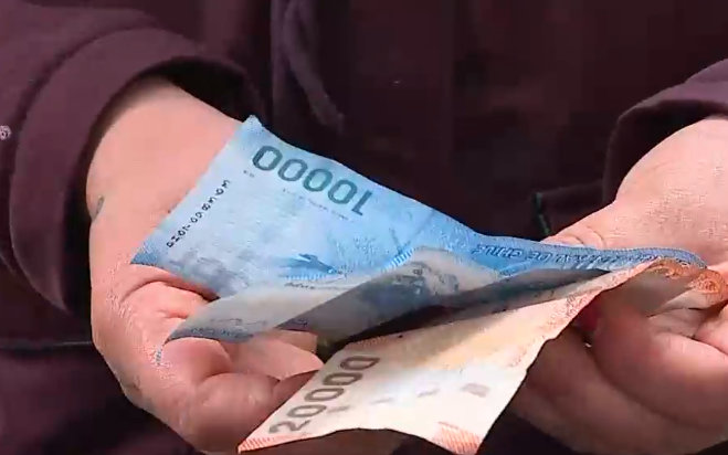 Expertos señalan que es mala idea: Parlamentarios proponen legislar sobre sexto retiro de fondos de pensiones