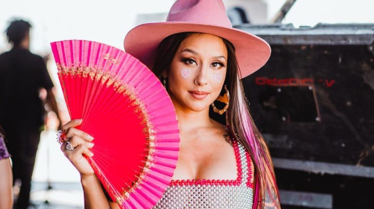 Denise Rosenthal publica enigmático mensaje en la previa de su nuevo disco: 