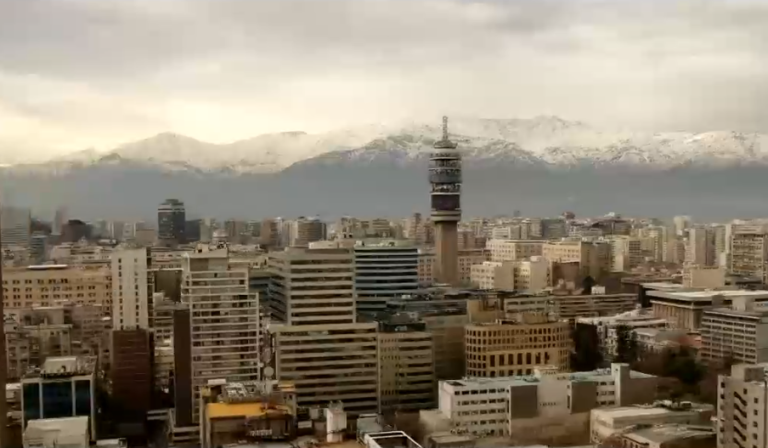 Una de las razones es la delincuencia: Arrendatarios de Santiago están migrando a otras comunas