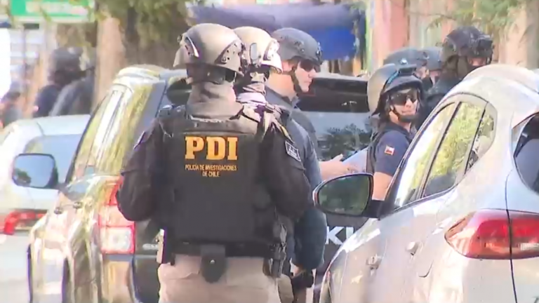Megaoperativo de la PDI permitió detener a tres sujetos vinculados a homicidios en Santiago Centro