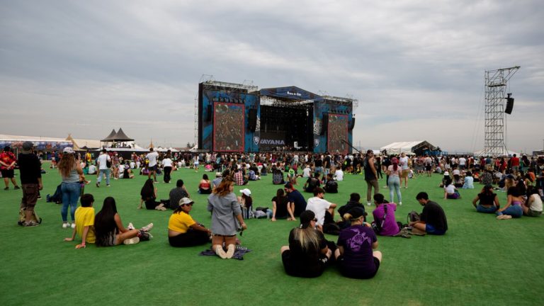 Lollapalooza 2023 tiene nueva baja a días de su comienzo: Artista suspendió su gira por Sudamérica