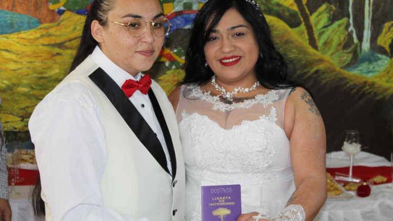 Por primera vez en Chile: Dos mujeres contrajeron matrimonio en la cárcel de San Miguel