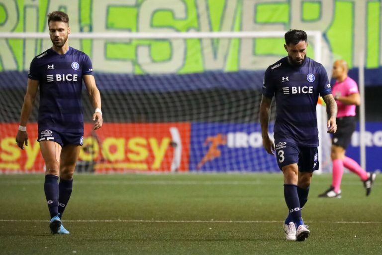 Lo empató en la agonía: La UC ganó por penales ante Deportes Colina y avanzó a la siguiente fase la Copa Chile