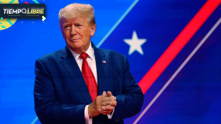 Luego de ser detenido por controvertido juicio: Captan a Donald Trump jugando golf en su hotel