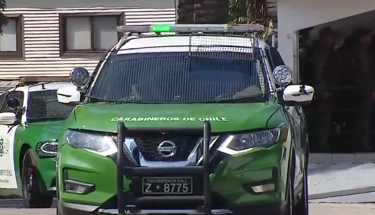 Autoridades planean blindar vehículos de Carabineros y PDI por aumento de delitos violentos en el país